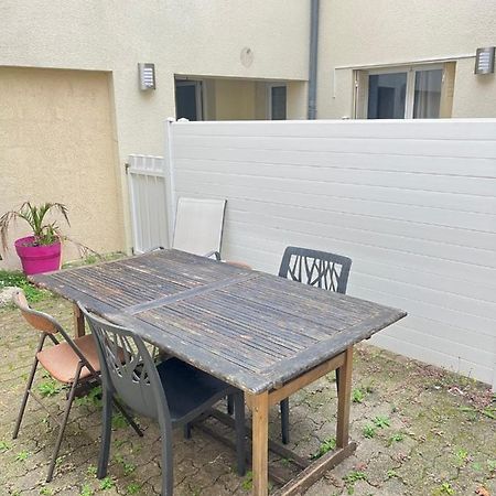 Ecu : Superbe Appartement Avec Exterieur 랭스 외부 사진