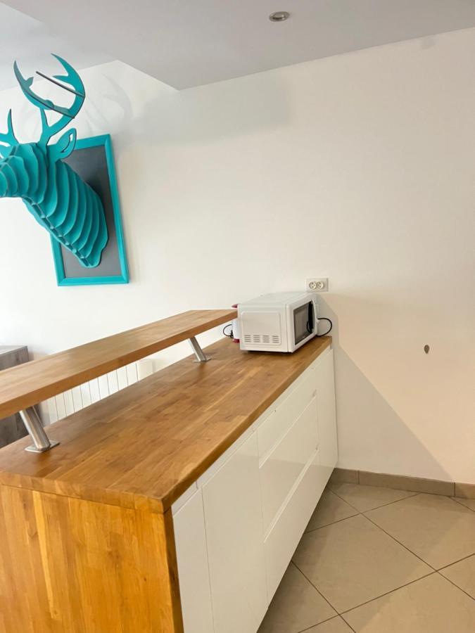 Ecu : Superbe Appartement Avec Exterieur 랭스 외부 사진