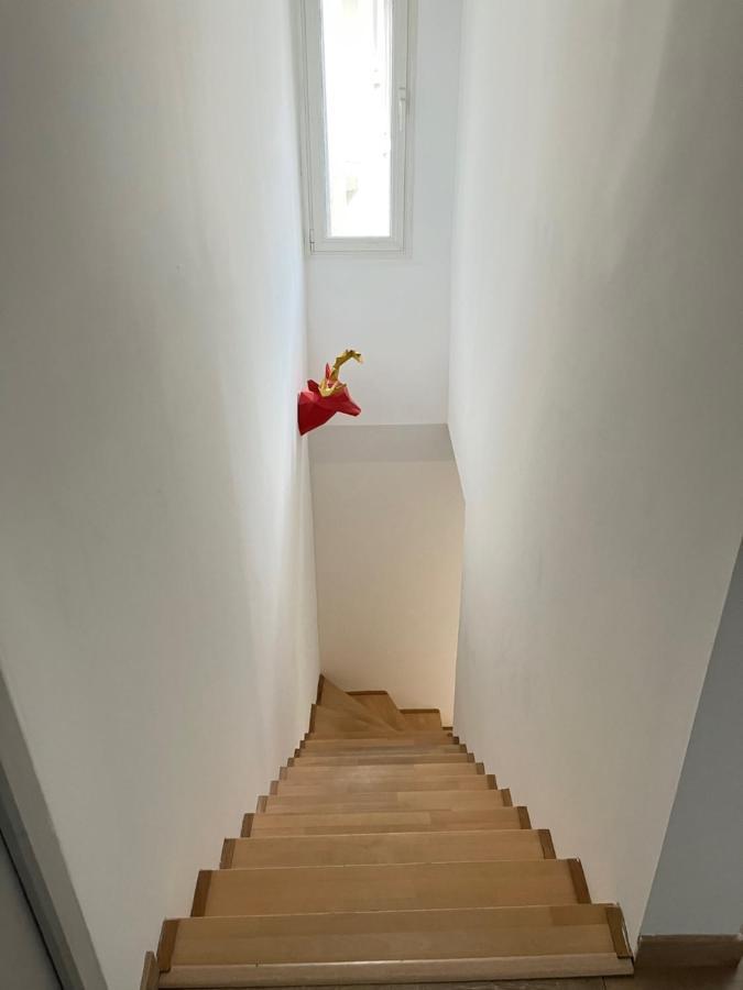 Ecu : Superbe Appartement Avec Exterieur 랭스 외부 사진